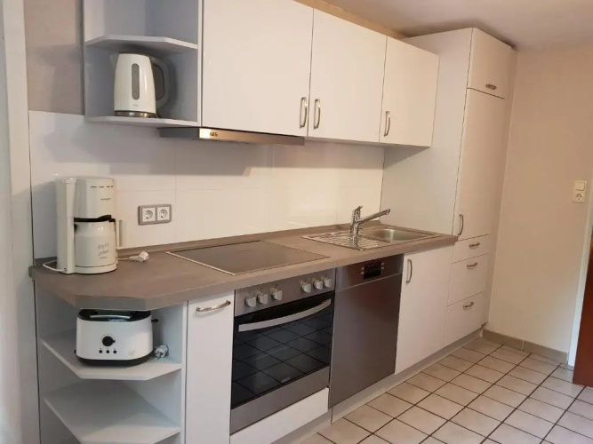 2 Zi-Appartment mit Gartennutzung