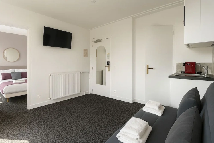 Quadruple Suite
