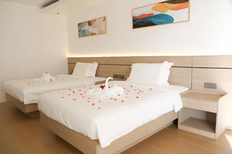 Premier room