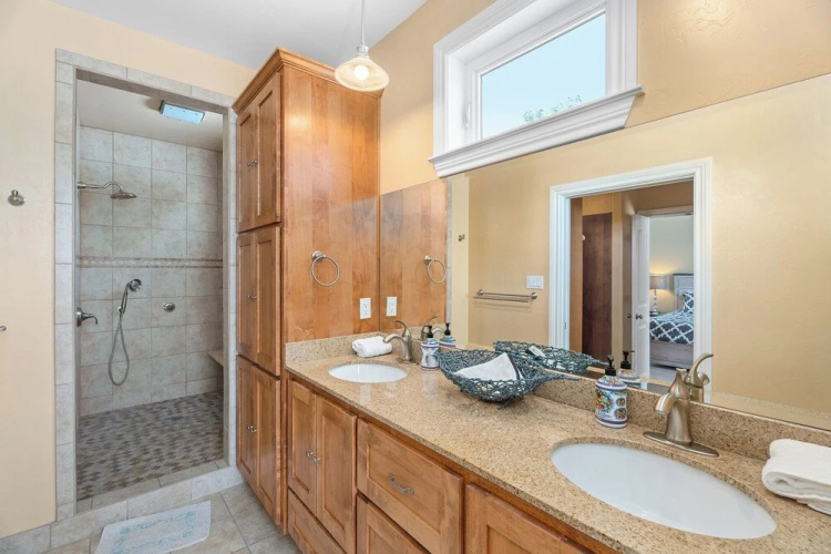 Aermotor Loft Downtown With Hot Tub