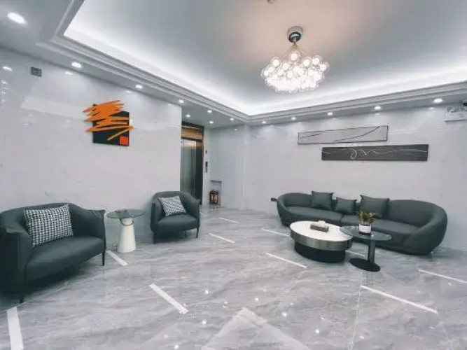 Hotels in Boly