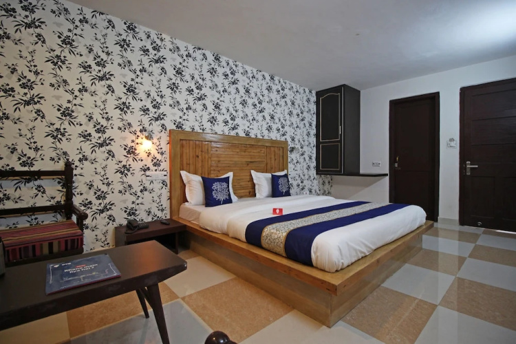 OYO 4945 Abdullah residency