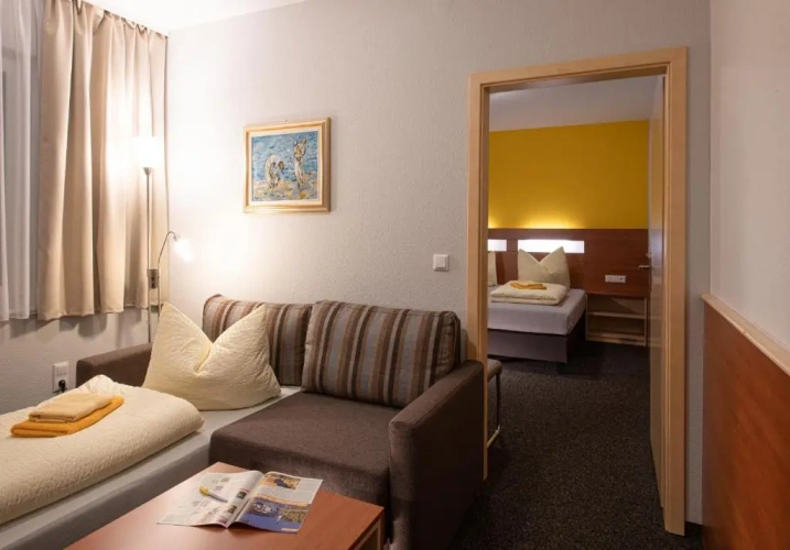 2 Bedrooms Apartment