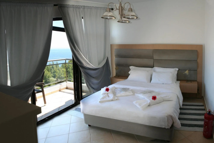 Paressa Villas