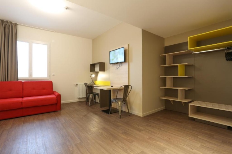Standard Family room