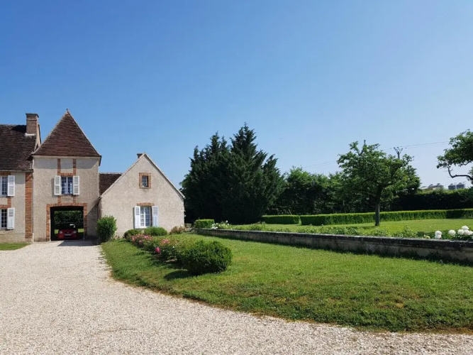 Tourterelle, à proximité de Auxerre et Chablis