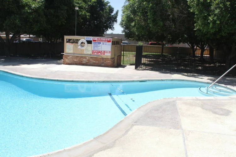 Brunner's Inn And Suites