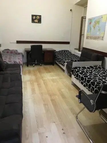 Hostel Green