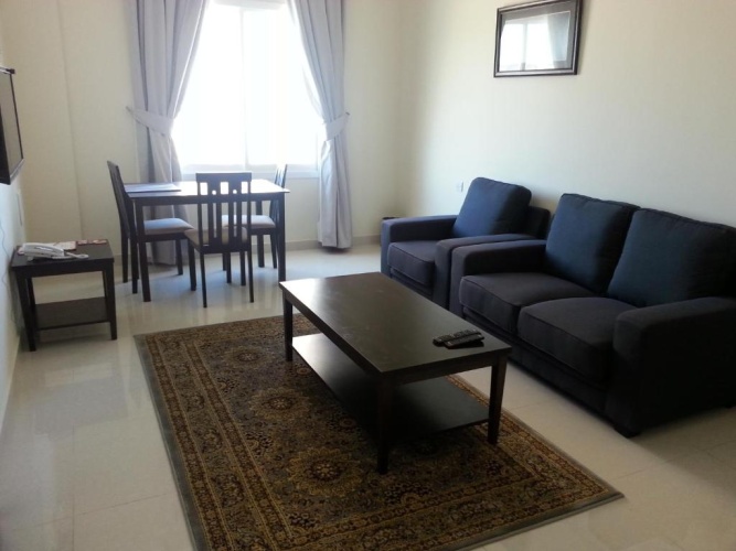 2 Bedrooms Apartment