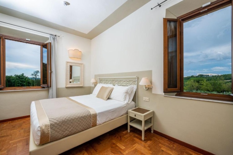 Superior Triple room
