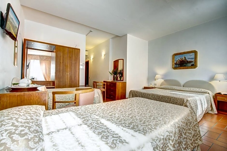 Standard Double room with view
