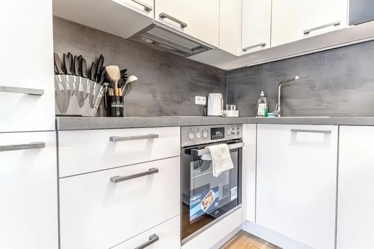 Stylish Modern 1BR 1LR Apartment Vienna