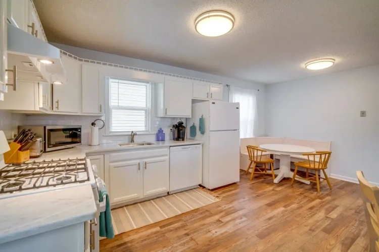 3 Bedrooms Cottage