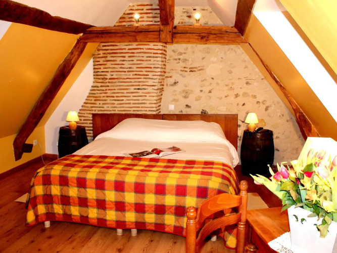 Logis Auberge Le Colombien - Hôtel Restaurant