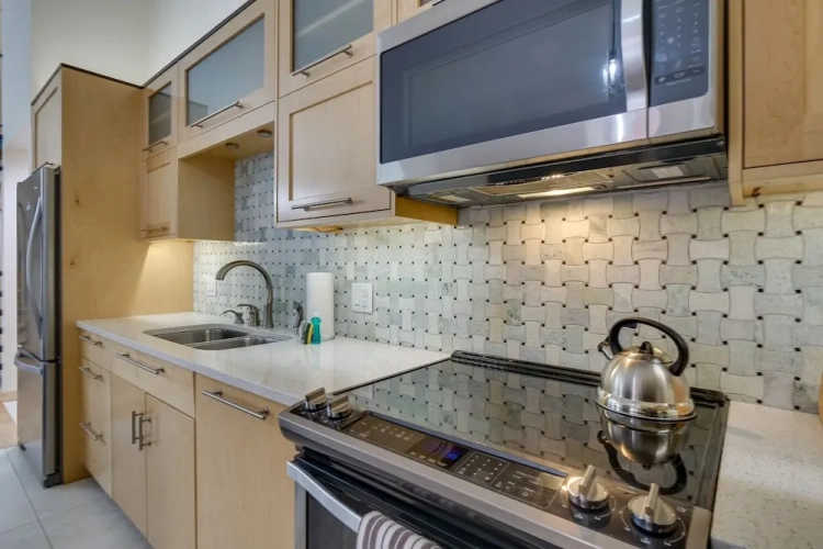 2 Bedrooms Apartment