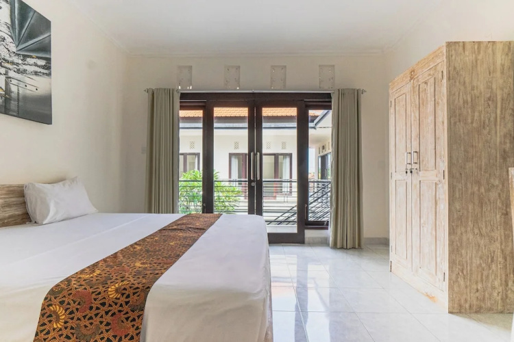 Azalea Homestay & Villa