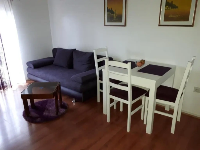 1 Bedroom Apartment with balcony