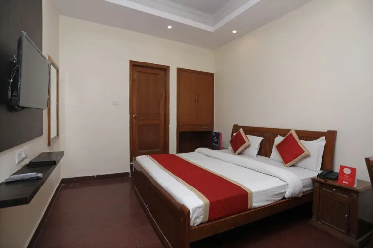 The Residency Hotel by OYO Rooms