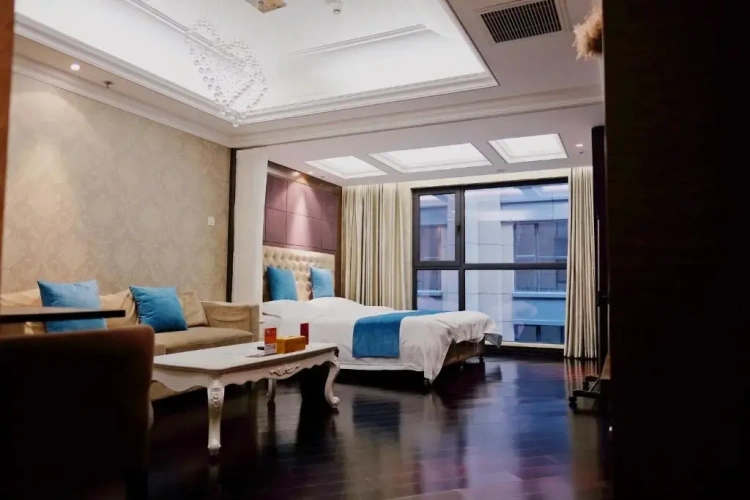Deluxe Family Suite