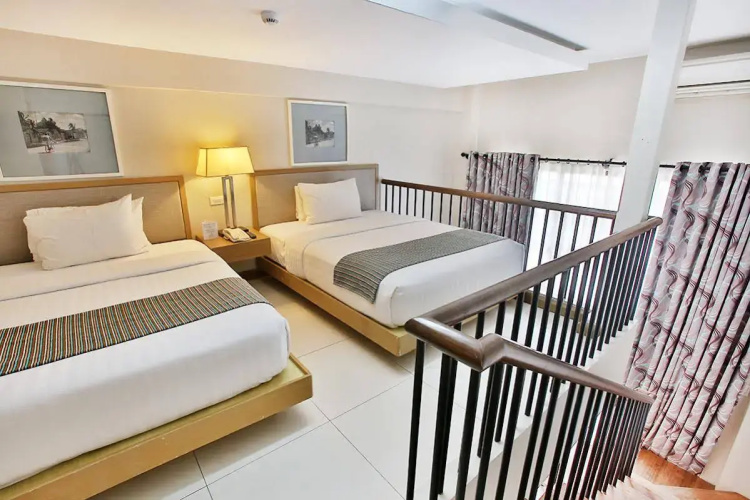 Crown Regency Resort & Convention Center