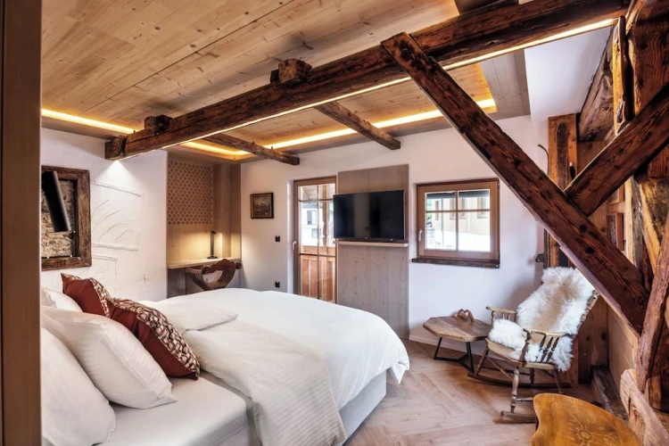 Standard Double room with balcony and with land view