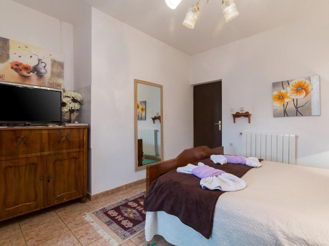 1 Bedroom Apartment with balcony and with view