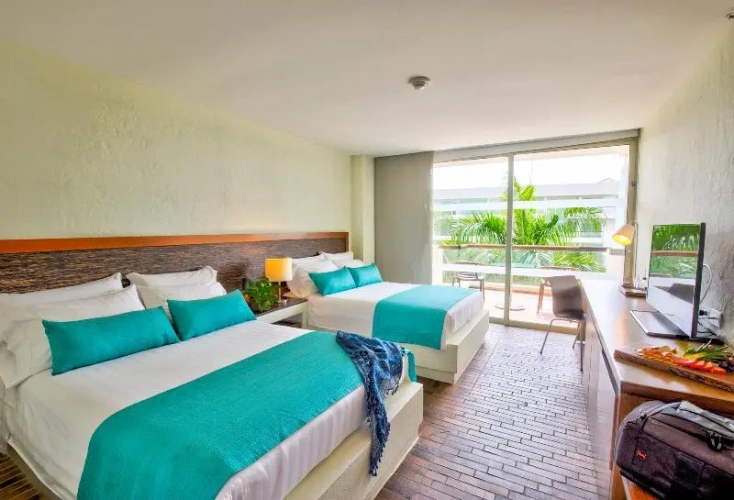 Standard Twin room with balcony