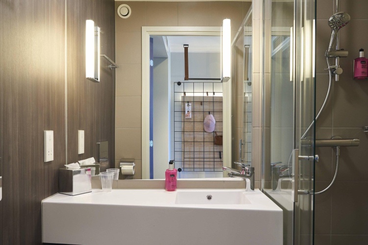 Moxy Sleeper Double room