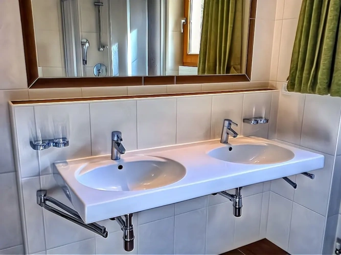 2 Bedrooms Classic Apartment