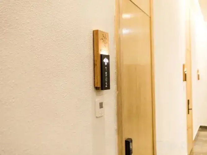 Lucky Orchid Hotel