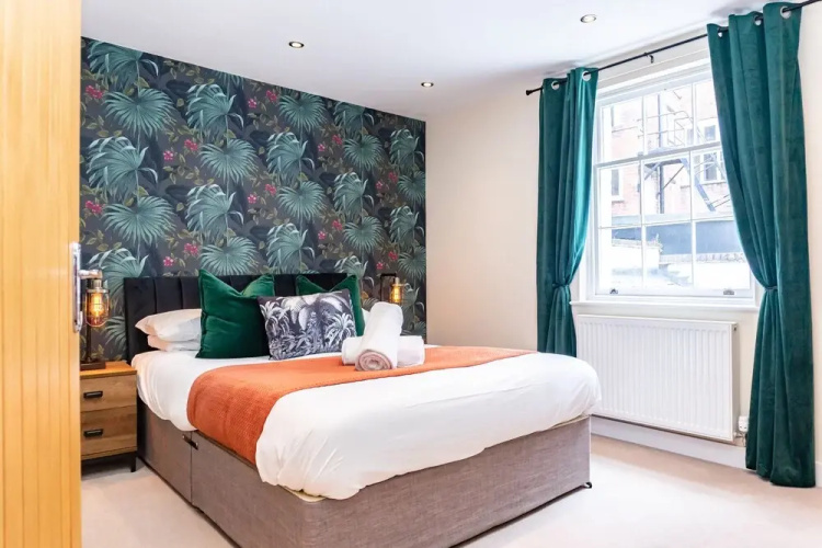 Suite on the High Street
