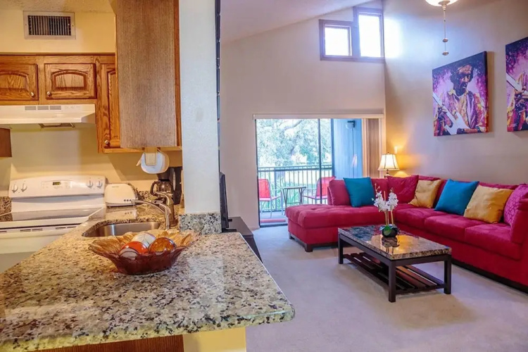 Clean Hole IN ONE Golf Condo