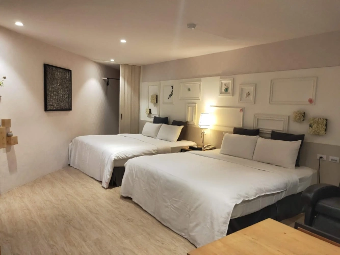 Deluxe Quadruple room
