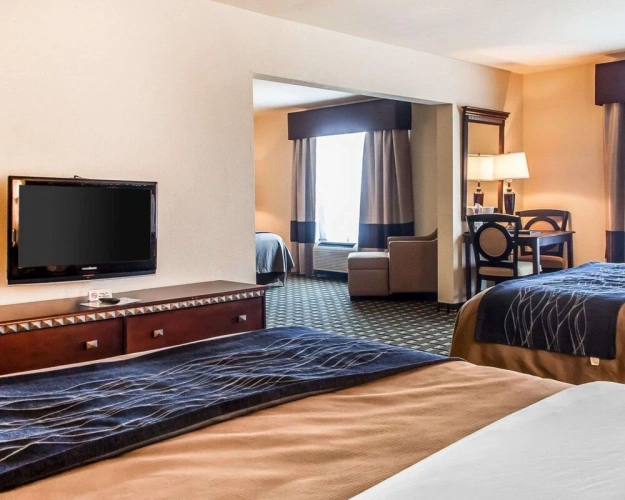 Quadruple Suite
