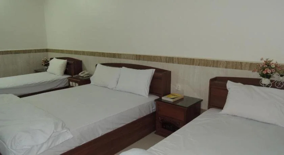 Favour Hotel