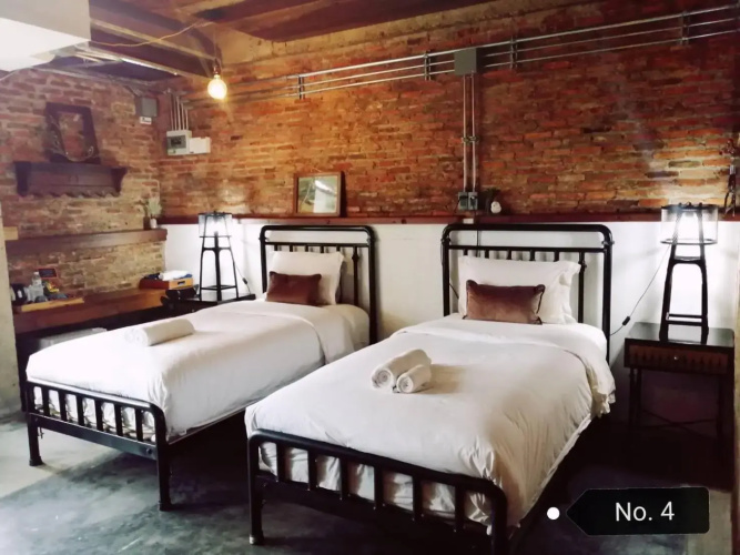 PX122 DBest HOTEL