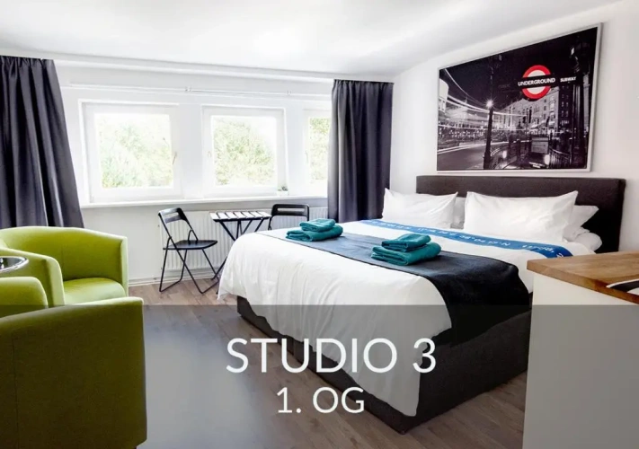 Studio with garden view