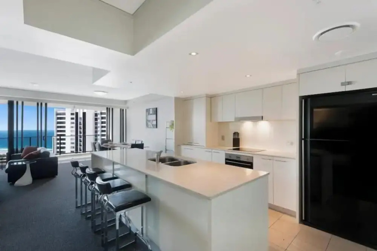 Sky Lounge 4BR Sub Penthouse