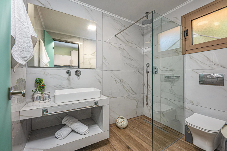 Kozanos Suites with Private Pool