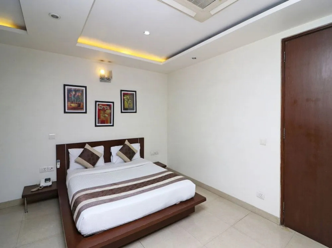 OYO 15503 Corporate House