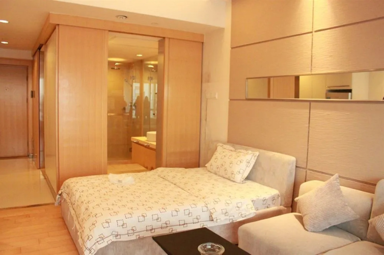 F&H Hotel
