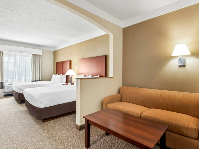 Comfort Suites Linn County