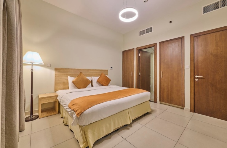 1 Bedroom Apartment with city view