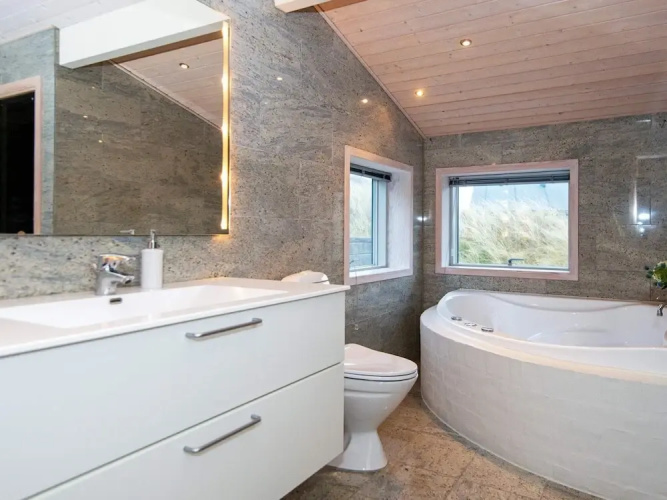 5 Star Holiday Home in Henne