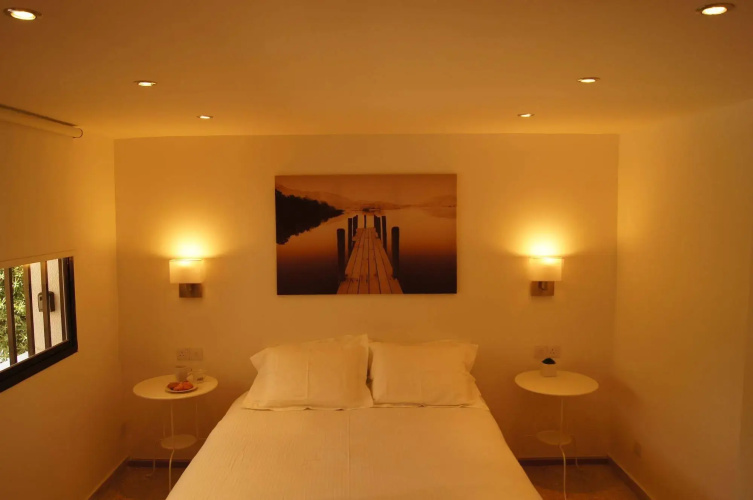 Silver Apartment