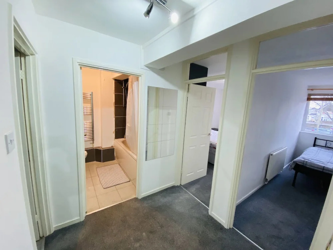 Nice 3-Bed Apartment Close to Heathrow