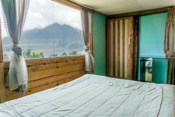 Standard room with balcony and with mountain view