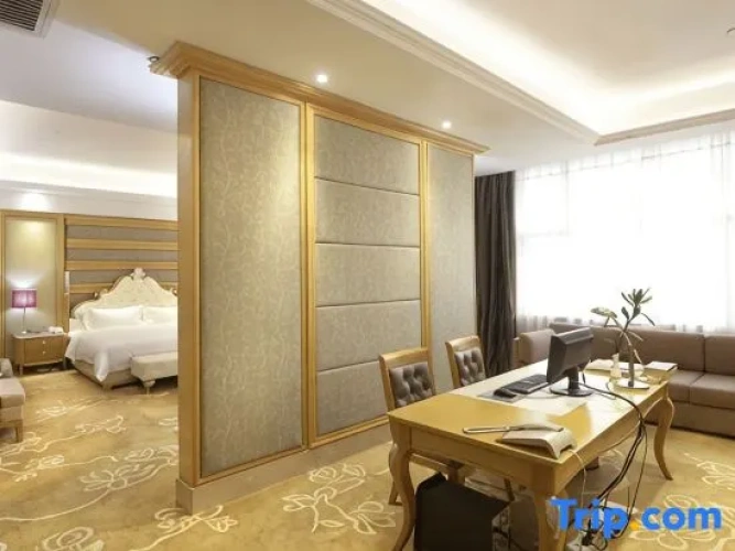 Presidential Quadruple Suite