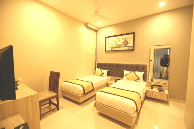 Standard Twin room