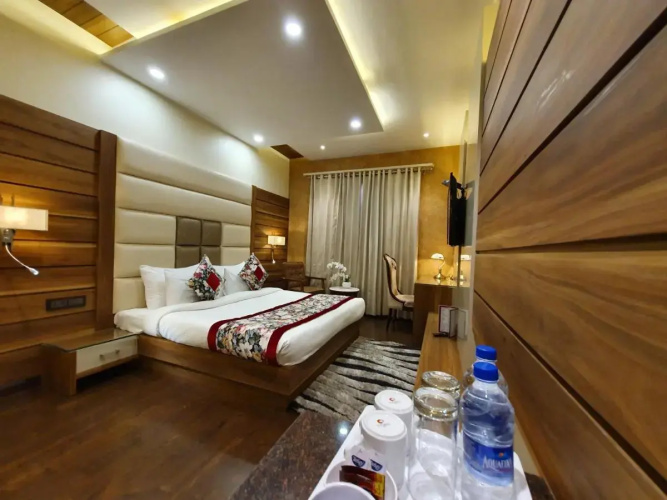 Hotel Makhan Residency